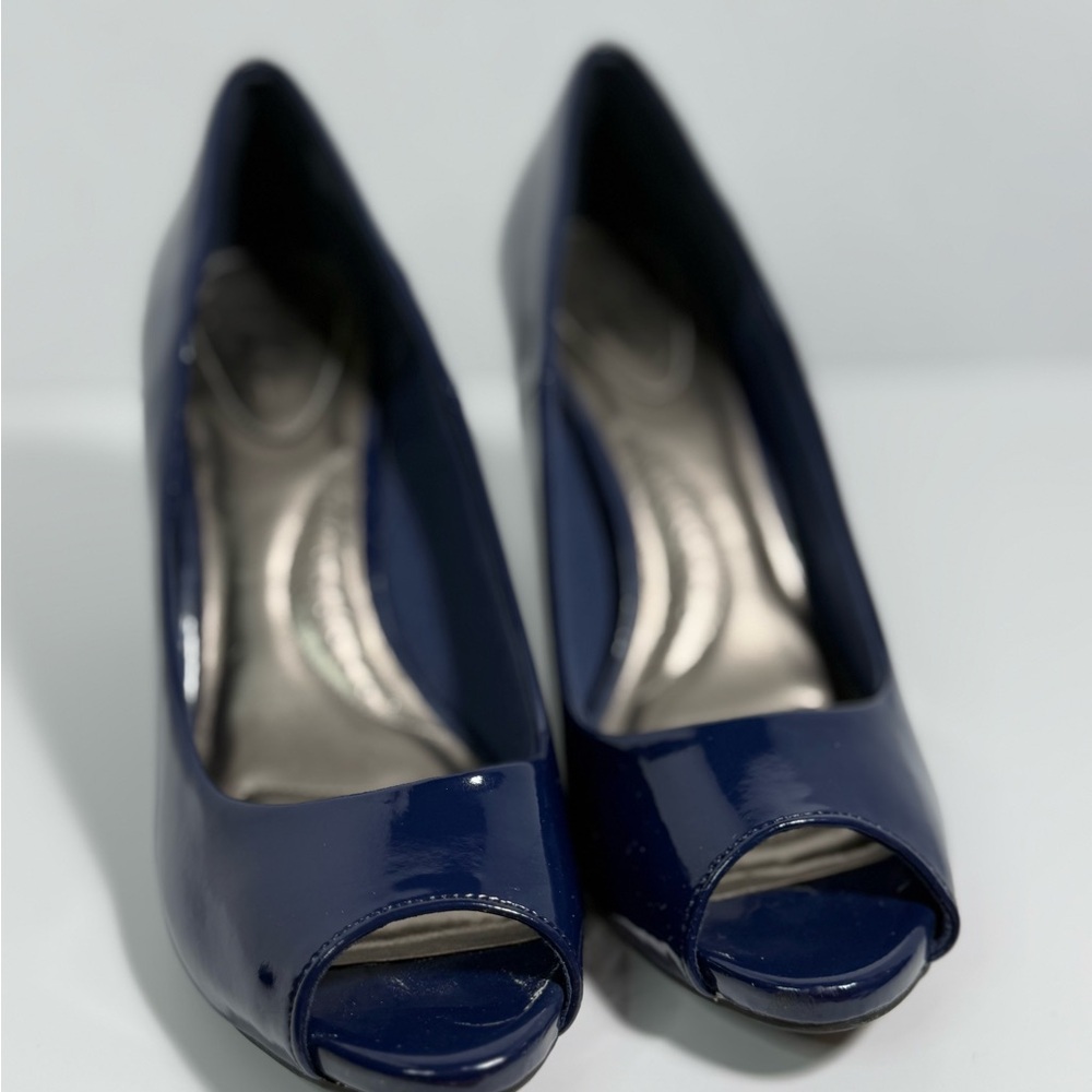 Elegant Navy Peep-Toe Heels - Dexflex Comfort